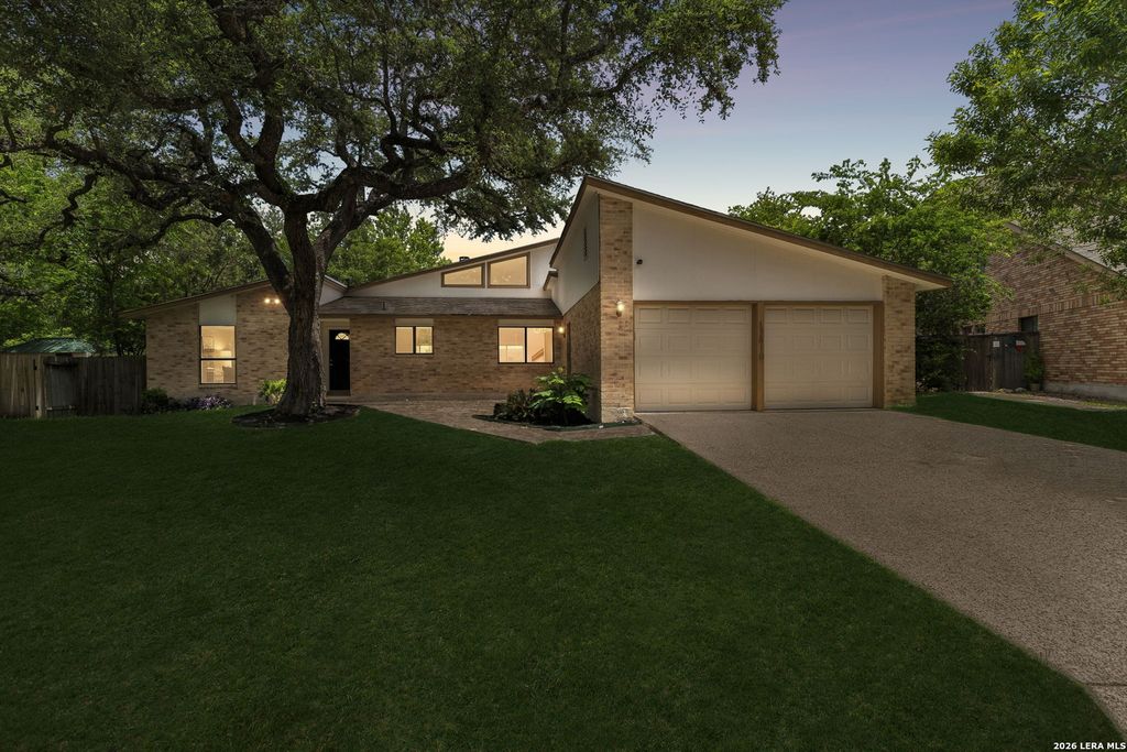 12410 AUTUMN VISTA ST, San Antonio, TX 78249