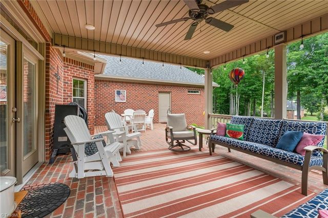 704 Terrace Drive, Lexington, NC 27295