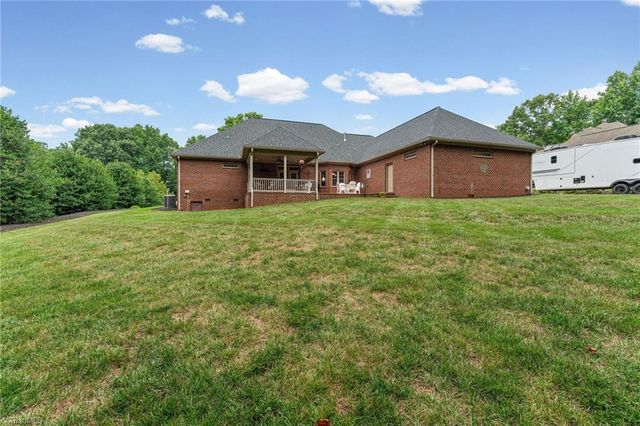 704 Terrace Drive, Lexington, NC 27295
