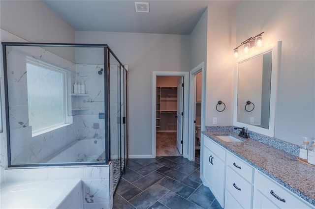14542 Fox Lair Lane, Edmond, OK 73025