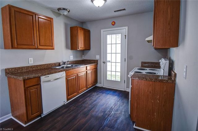 1714 Hertford Street, Greensboro, NC 27403