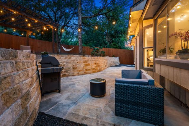 10919 Sierra Oaks, Austin, TX 78759