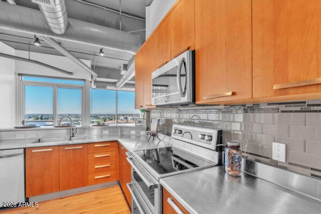 1 E LEXINGTON Avenue 809, Phoenix, AZ 85012