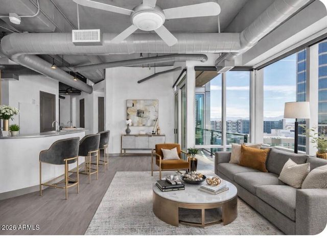 1 E LEXINGTON Avenue 809, Phoenix, AZ 85012