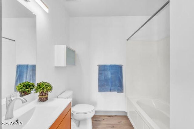 1 E LEXINGTON Avenue 809, Phoenix, AZ 85012