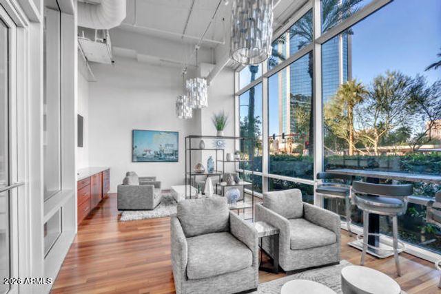 1 E LEXINGTON Avenue 809, Phoenix, AZ 85012