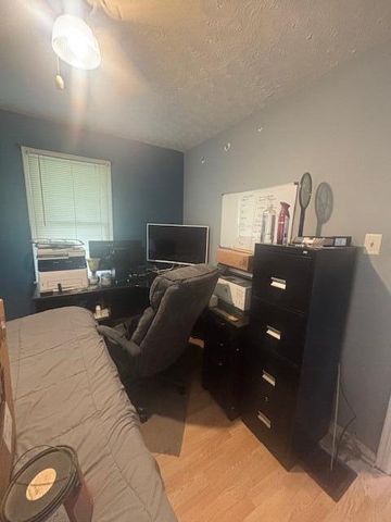 1040 Campbell Avenue, Columbus, OH 43223