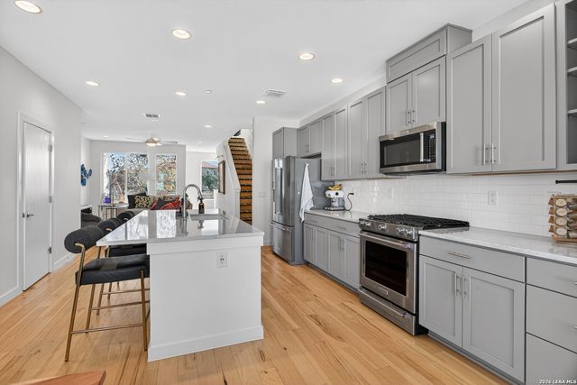 102 Tendick Unit 603, San Antonio, TX 78209