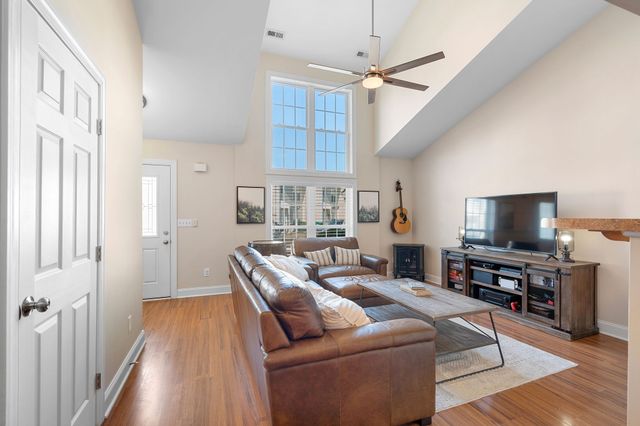 2006 Birch Ln, Spring Hill, TN 37174