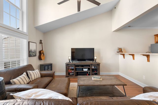 2006 Birch Ln, Spring Hill, TN 37174