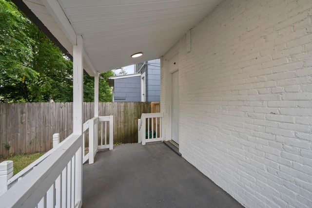 38 E Innis Avenue, Columbus, OH 43207