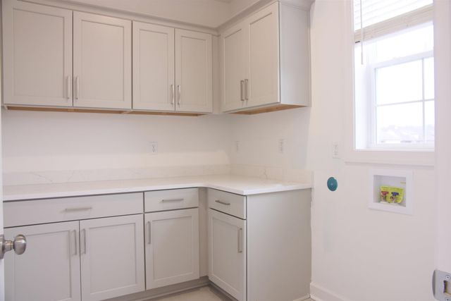 9589 GRAYS VALLEY CV, Cordova, TN 38018