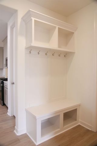 9589 GRAYS VALLEY CV, Cordova, TN 38018