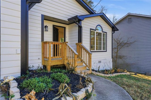 6381 Phillips Creek Drive, Lithonia, GA 30058