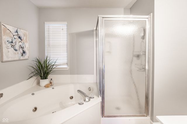 10949 Haig Point Drive, Fishers, IN 46037