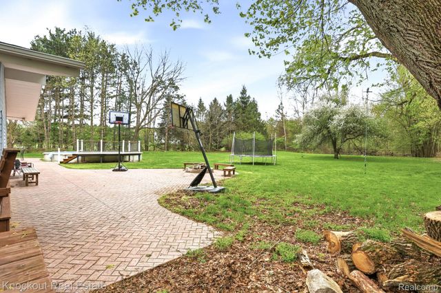 12452 Canada Road, Birch Run Township, MI 48415