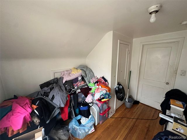9091 Warwick Street, Detroit, MI 48228