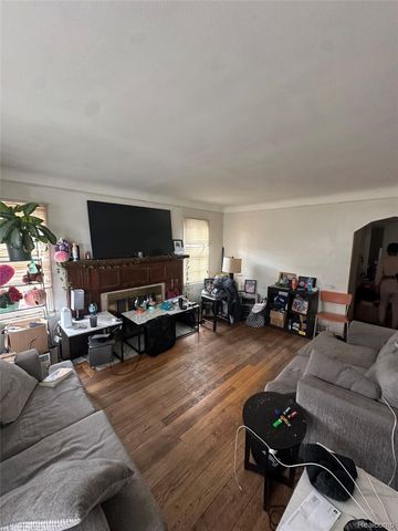 9091 Warwick Street, Detroit, MI 48228