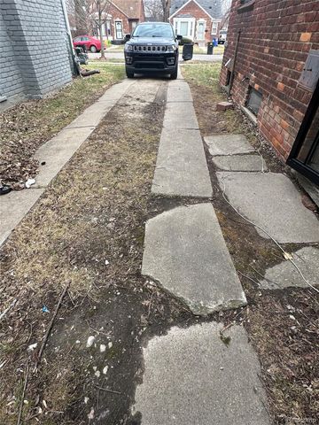 9091 Warwick Street, Detroit, MI 48228