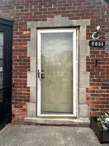9091 Warwick Street, Detroit, MI 48228