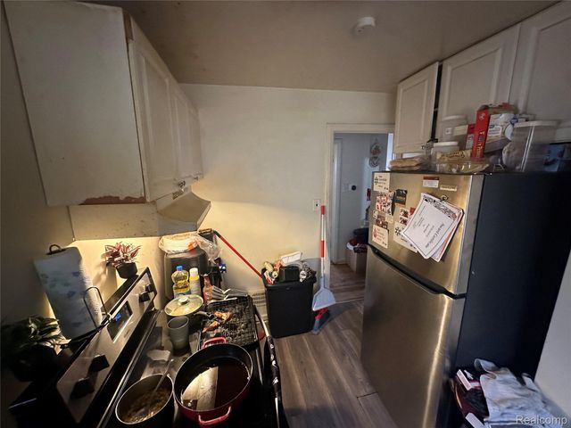 9091 Warwick Street, Detroit, MI 48228
