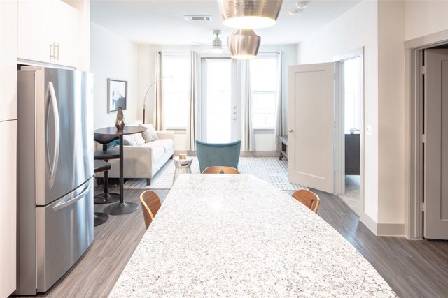 3383 Cedarplaza Lane 305, Dallas, TX 75235