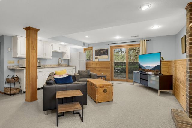 19044 Xavier Street NW, Elk River, MN 55330