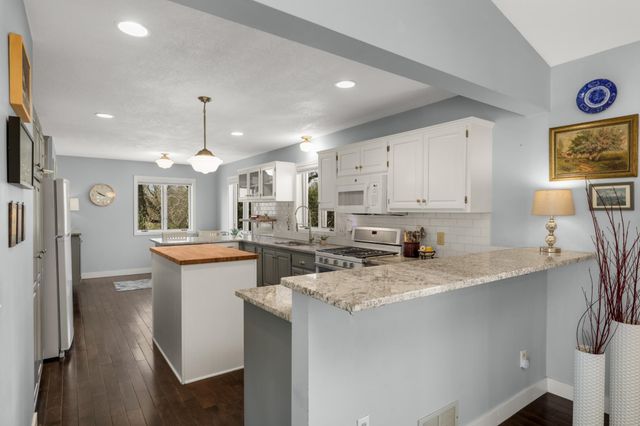 19044 Xavier Street NW, Elk River, MN 55330