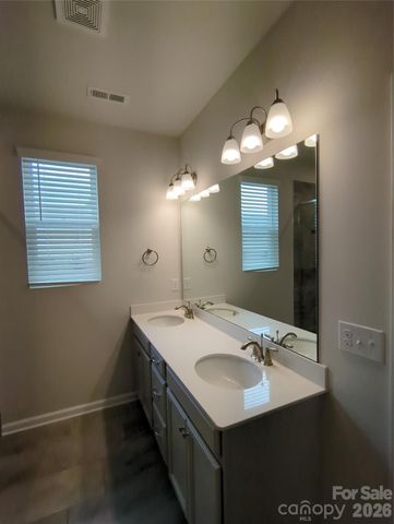 3206 Cheyney Park Drive, Charlotte, NC 28269