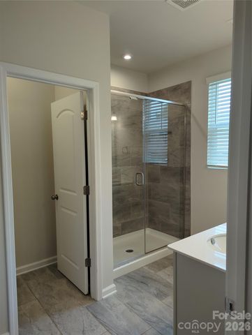 3206 Cheyney Park Drive, Charlotte, NC 28269
