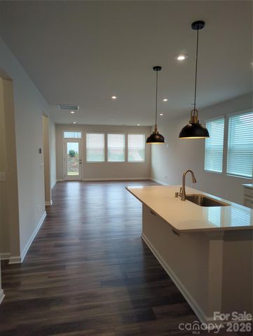 3206 Cheyney Park Drive, Charlotte, NC 28269