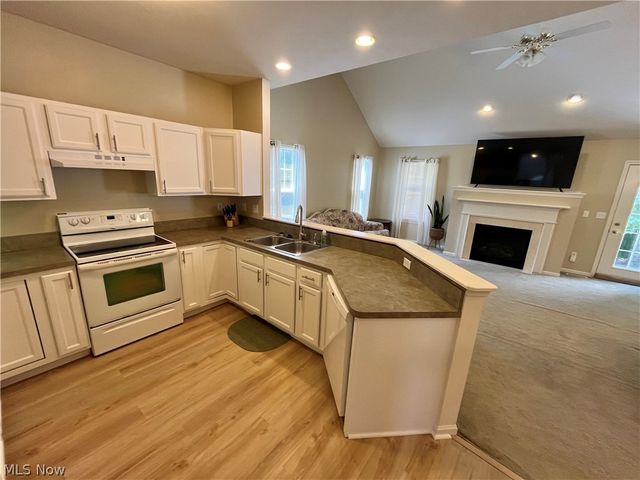 1205 E Mallard Drive, Madison, OH 44057