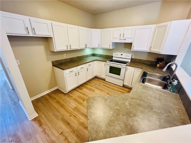 1205 E Mallard Drive, Madison, OH 44057