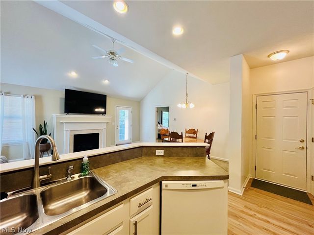 1205 E Mallard Drive, Madison, OH 44057