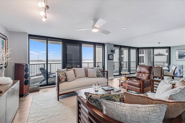 1000 N Station St 311, Port Aransas, TX 78373