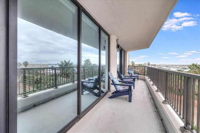 1000 N Station St 311, Port Aransas, TX 78373