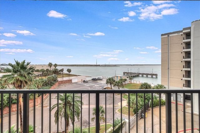 1000 N Station St 311, Port Aransas, TX 78373