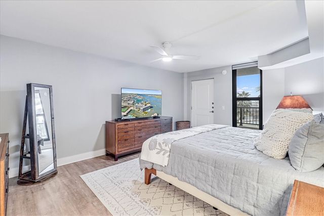 1000 N Station St 311, Port Aransas, TX 78373