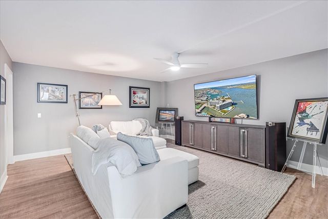 1000 N Station St 311, Port Aransas, TX 78373