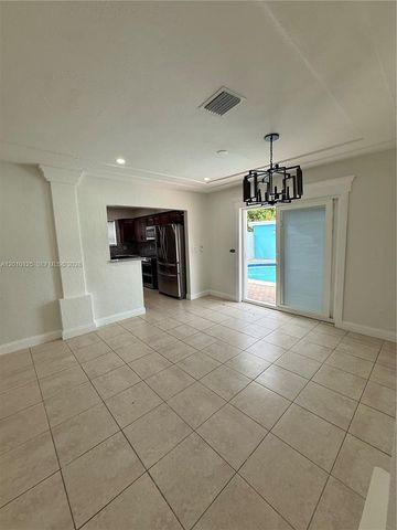 1619 Shenandoah St, Hollywood, FL 33020