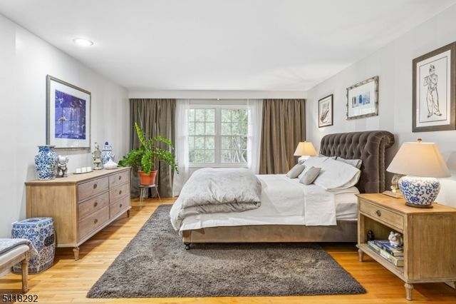 80 Shawnee Path, Long Hill Twp., NJ 07946