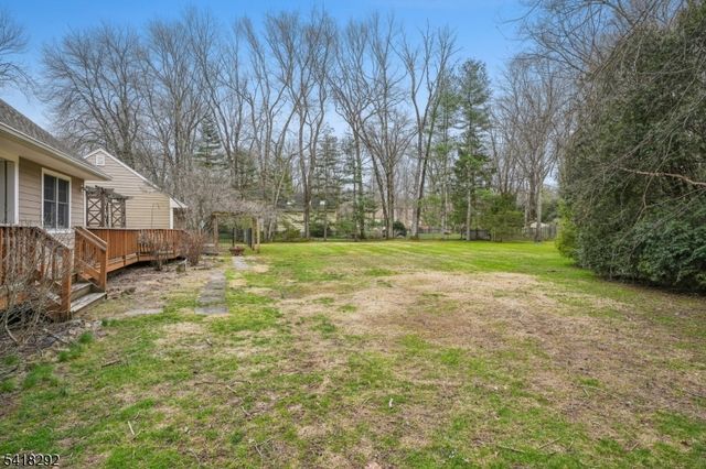 80 Shawnee Path, Long Hill Twp., NJ 07946