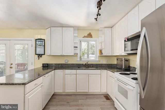 919 EASTERN VIEW DR, Fredericksburg, VA 22405