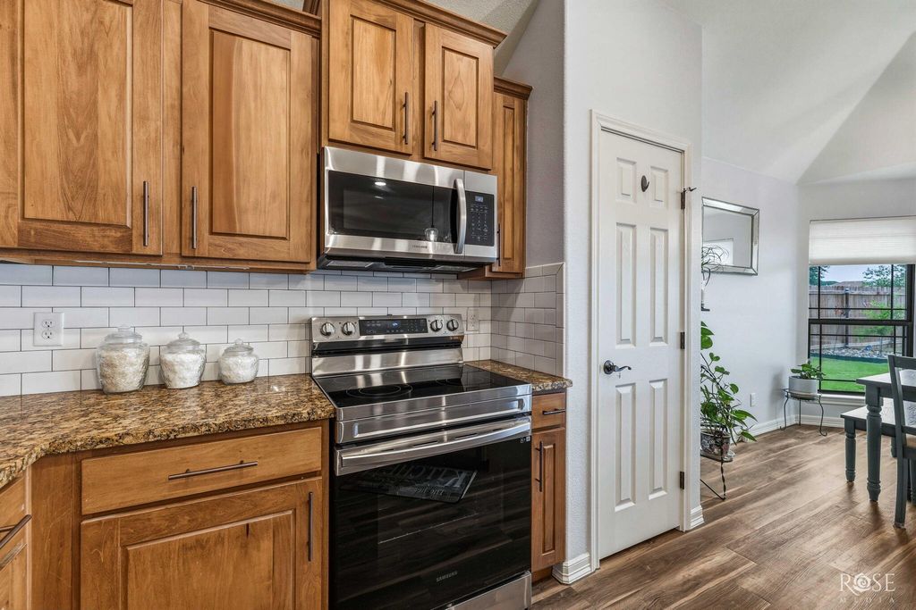 Image 16 of property listing at 1945 Chesney Lane, San Angelo, TX 76904
