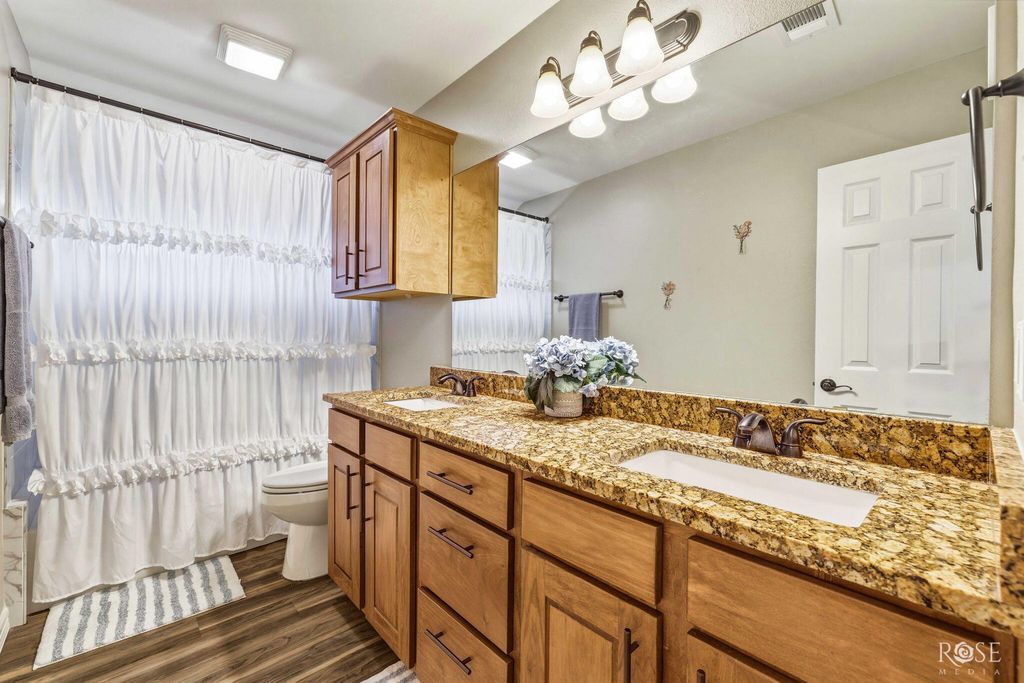Image 25 of property listing at 1945 Chesney Lane, San Angelo, TX 76904