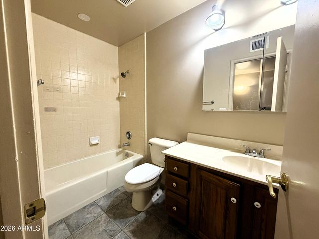 16401 N 37TH Place, Phoenix, AZ 85032