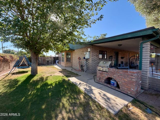 16401 N 37TH Place, Phoenix, AZ 85032