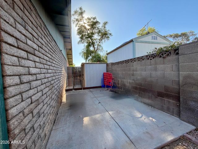 16401 N 37TH Place, Phoenix, AZ 85032