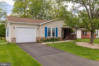 161 GROUSE CIR, New Hope, PA 18938