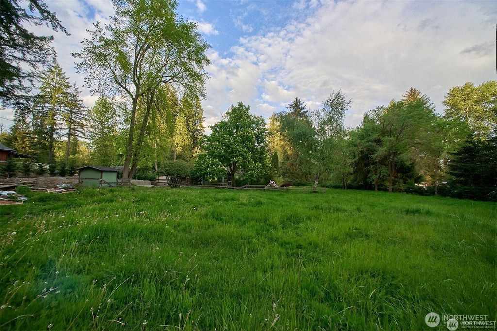 21005 55th Avenue SE, Woodinville, WA 98072